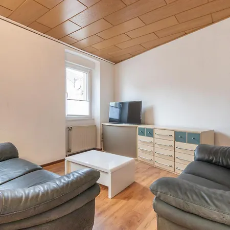 Apartmán Zentral Gelegene Zb Fuer Monteure In 3 Min Vom Bahnhof Entfernt Sprendlingen