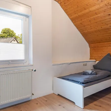 Zentral Gelegene Zb Fuer Monteure In 3 Min Vom Bahnhof Entfernt Apartmán