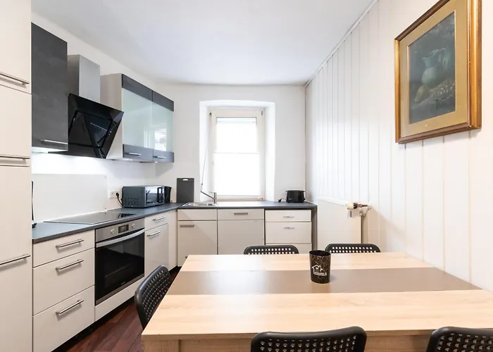 Zentral Gelegene Zb Fuer Monteure In 3 Min Vom Bahnhof Entfernt Apartamento *