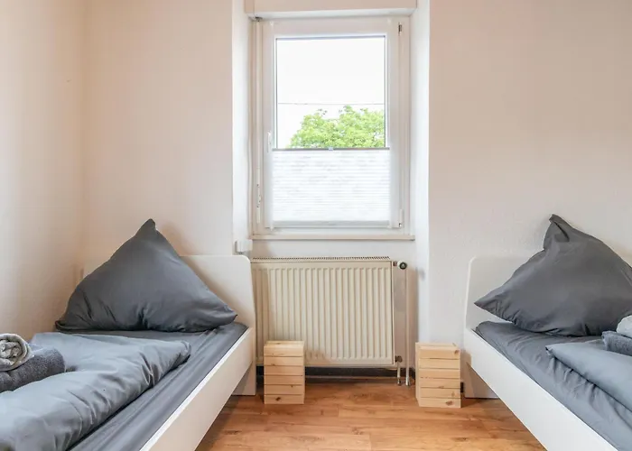 Zentral Gelegene Zb Fuer Monteure In 3 Min Vom Bahnhof Entfernt Apartamento *