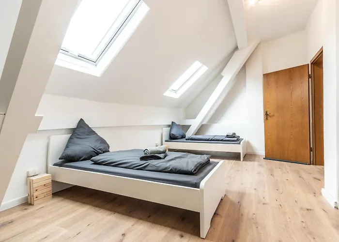 Zentral Gelegene Zb Fuer Monteure In 3 Min Vom Bahnhof Entfernt Apartamento