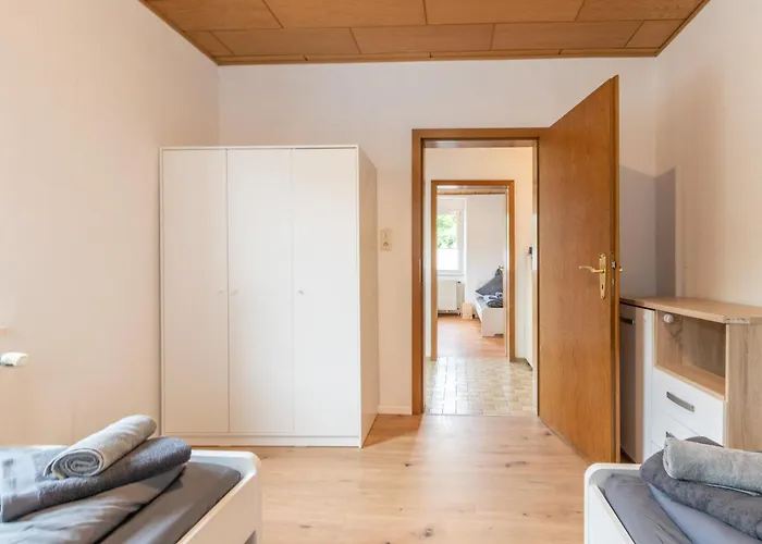 Zentral Gelegene Zb Fuer Monteure In 3 Min Vom Bahnhof Entfernt Apartamento *