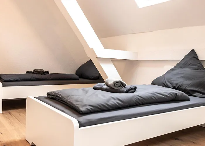 Apartamento Zentral Gelegene Zb Fuer Monteure In 3 Min Vom Bahnhof Entfernt *