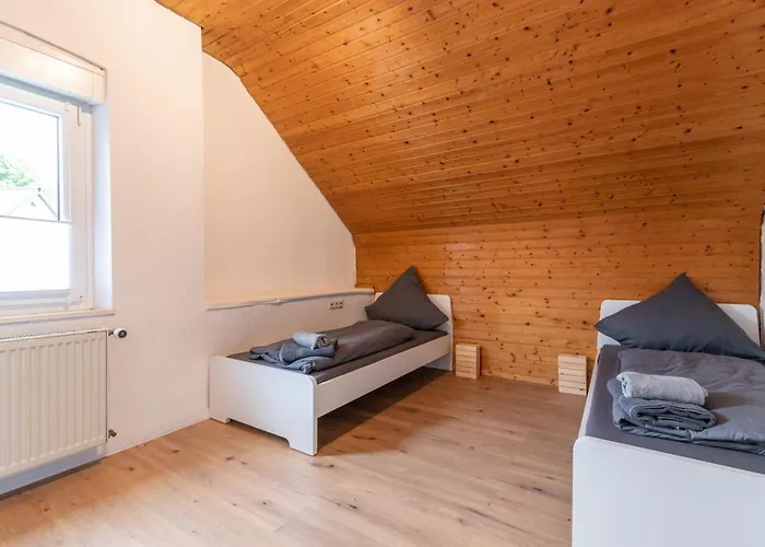 Zentral Gelegene Zb Fuer Monteure In 3 Min Vom Bahnhof Entfernt *