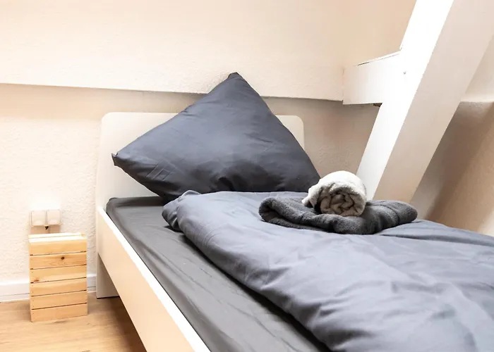 Apartamento Zentral Gelegene Zb Fuer Monteure In 3 Min Vom Bahnhof Entfernt *