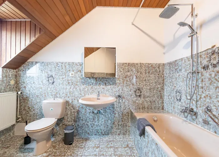 Zentral Gelegene Zb Fuer Monteure In 3 Min Vom Bahnhof Entfernt Apartamento *